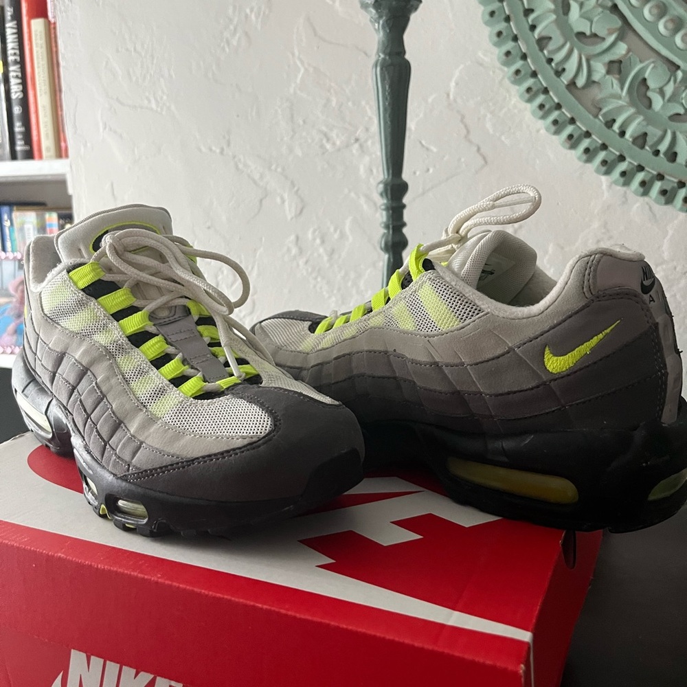 Nike Air Max 95 Neon 2012 Sz Size 9.5